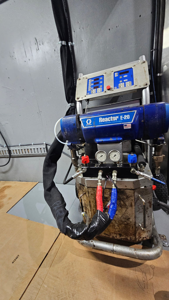 16' RIG WITH GRACO E-20 REACTOR